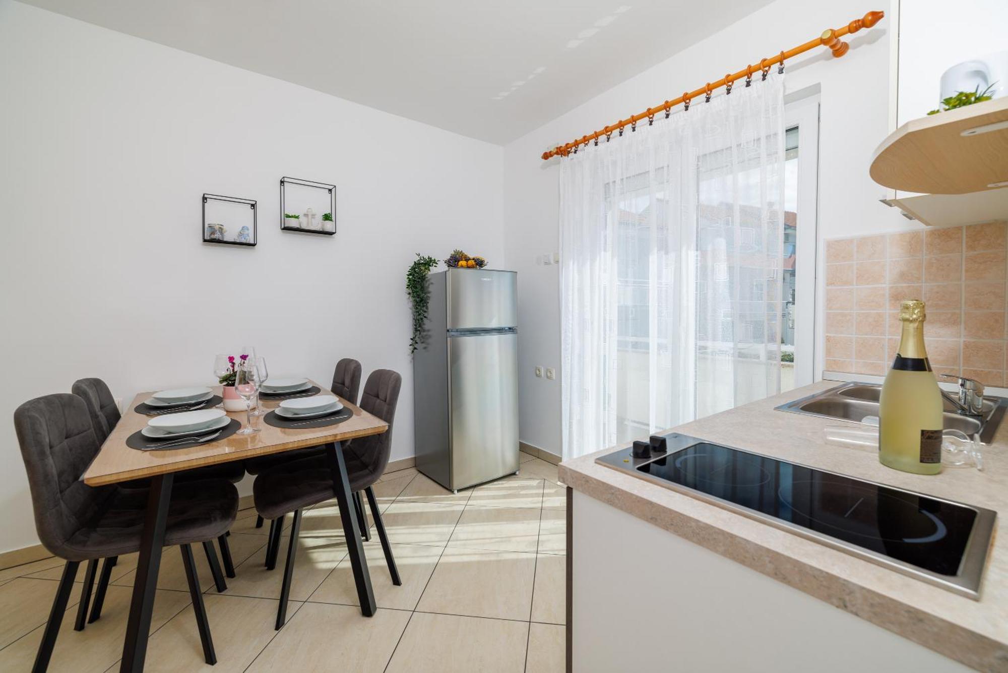 Apartments Maja 드라말리 외부 사진