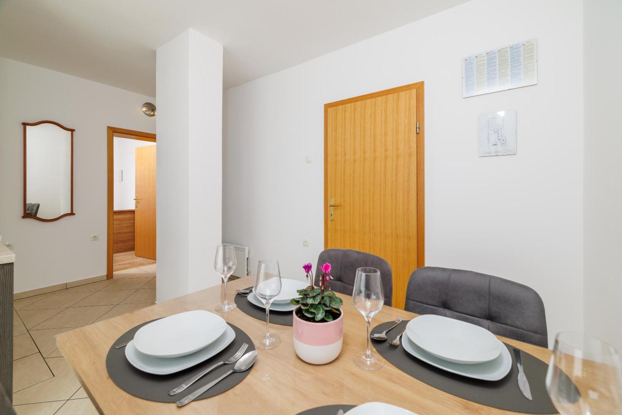 Apartments Maja 드라말리 외부 사진